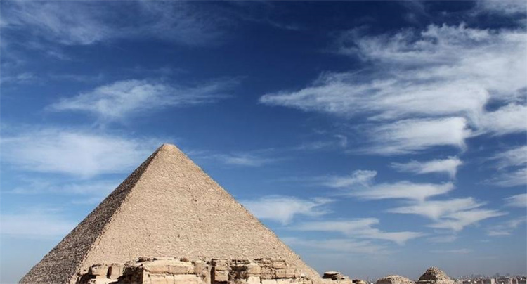 金字塔是在哪个年代成功建造的 它的真实用途究竟是什么？