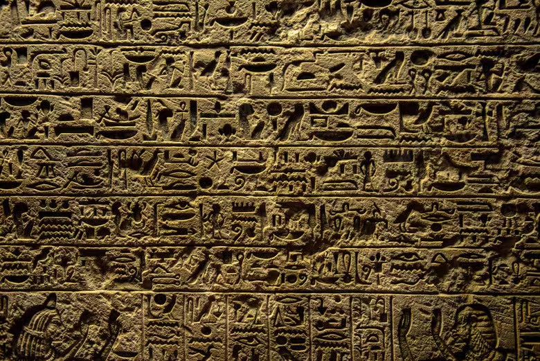古埃及文字破译200年来看看法老的语言如何重生？